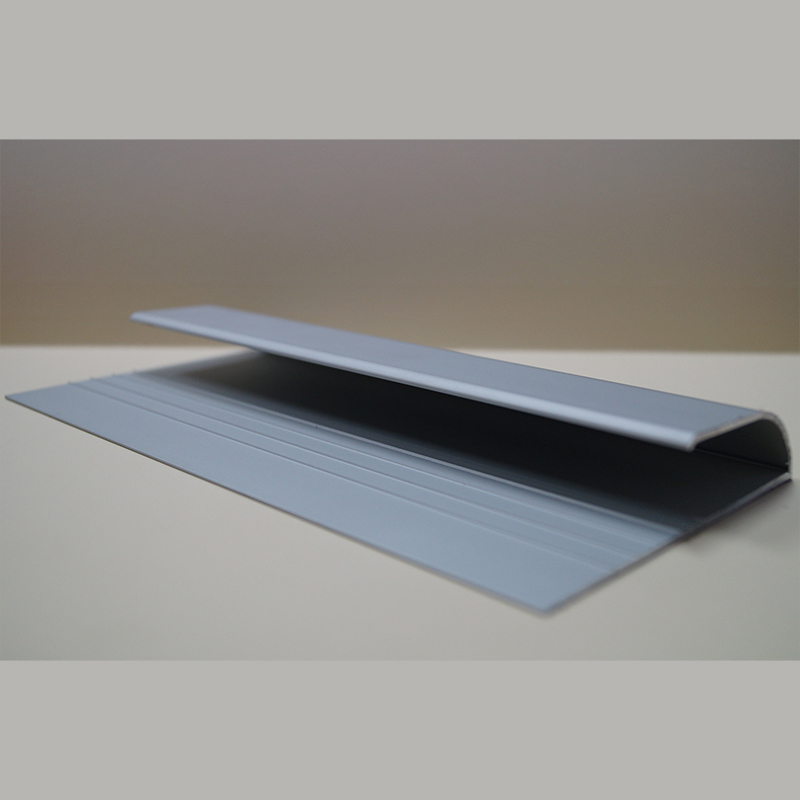  edgings-and-coverstrips product-details ARTIFICIAL-GRASS-TILE-EDGING-$66.00-PER-3.3-METRE-LENGTH-model-ctl-ul-822REAR-VIEW-WS-30314